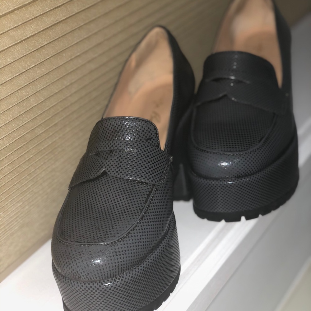 Shoes platform Luiza Barcelos 37(Brazil) 8 (EUA)